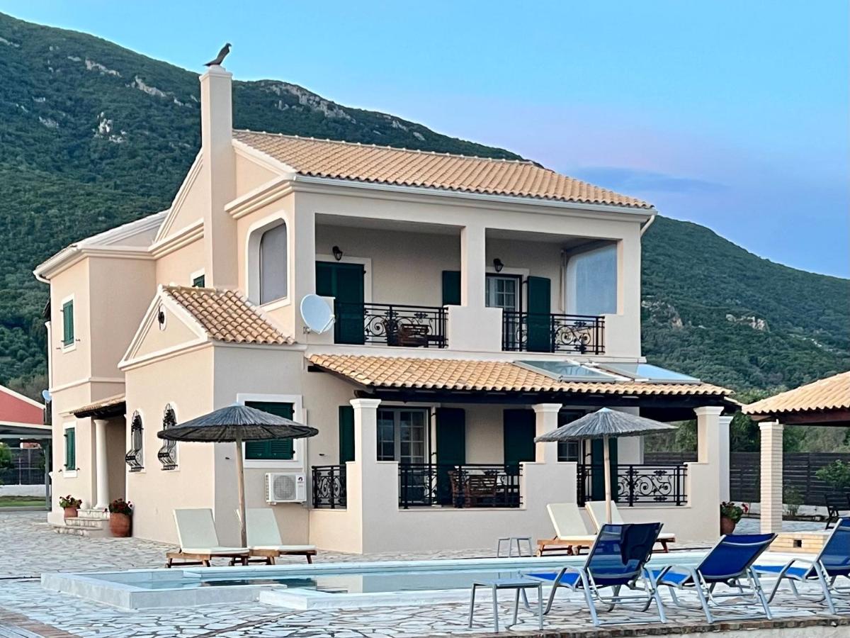 Vakantiehuis Skidi House Ágios Matthaíos