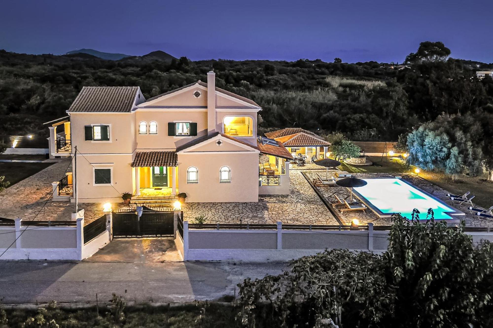 Skidi House Vakantiehuis Ágios Matthaíos